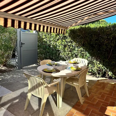 Apartment Cap Eureka